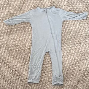 Kyte BABY Light Gray Zippered Romper 3-6 months